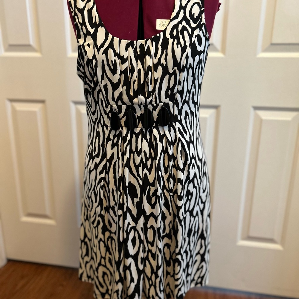 BCBG Black and White Animal Print Mini Dress Perfect cruiseware